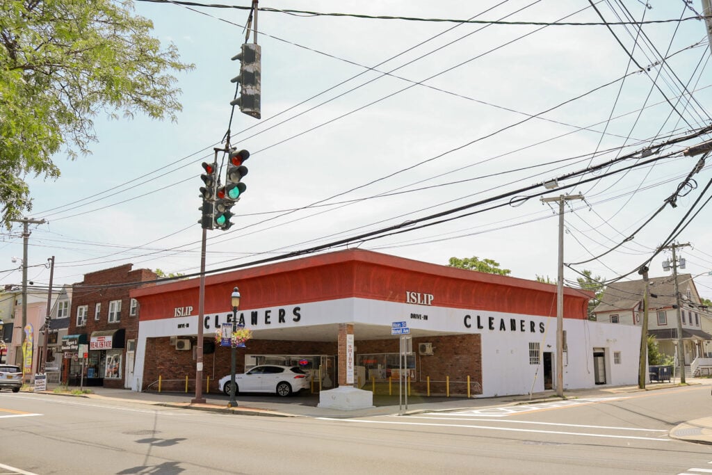 Islip Cleaners & Tailors photo 4